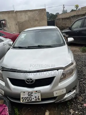 Toyota Corolla 2010 Silver