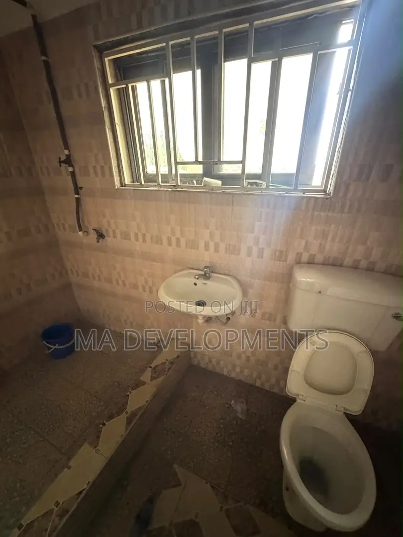 2bdrm Apartment in Madev Realty, Achimota for rent