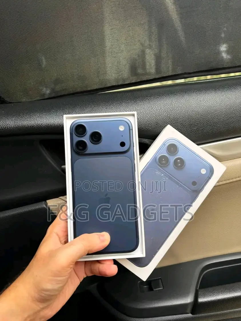 New Apple iPhone 17 Pro Max 256 GB Blue