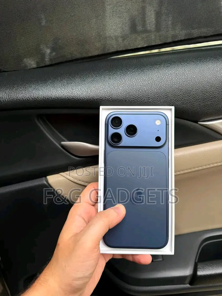 New Apple iPhone 17 Pro Max 256 GB Blue