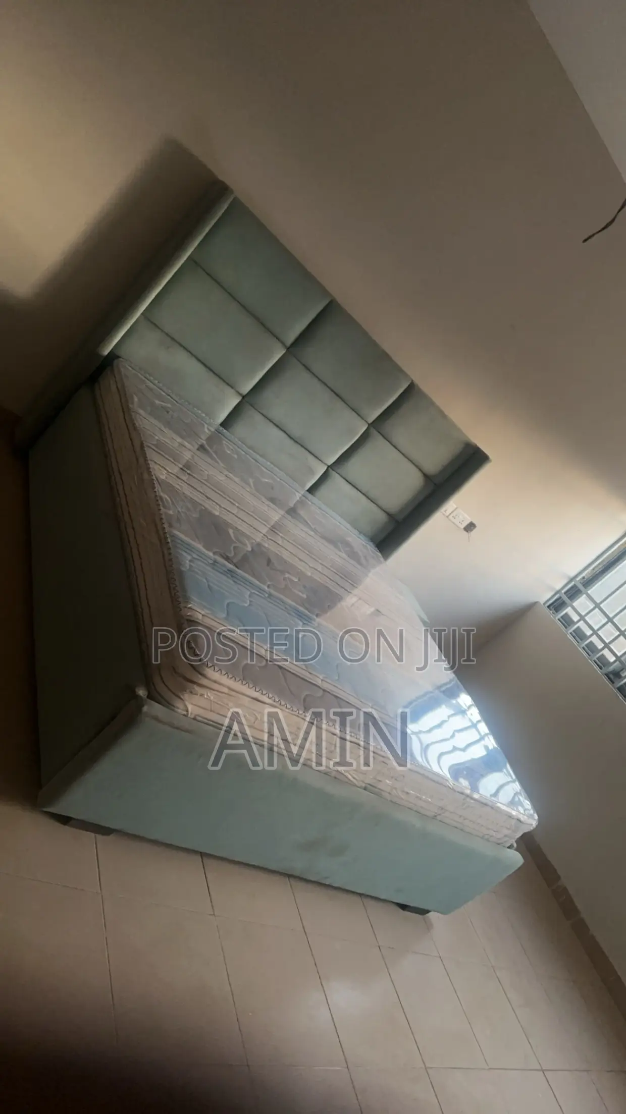 10 Bedrooms and a Large Parking Space