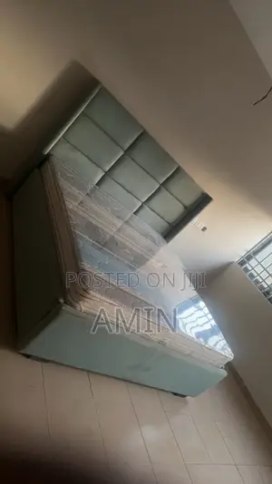 10 Bedrooms and a Large Parking Space