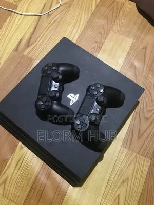 PS4 Pro Jailbreak With 18 Games 2 Controllers