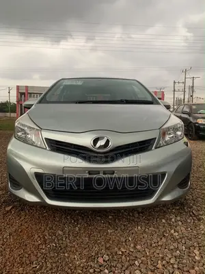 Toyota Vitz 2013 Blue
