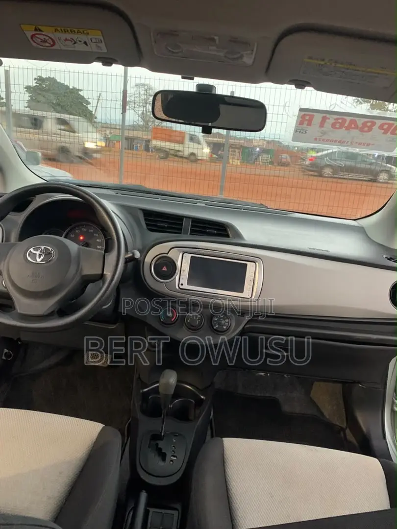 Toyota Vitz 2013 Blue
