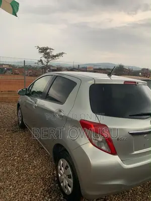 Toyota Vitz 2013 Blue
