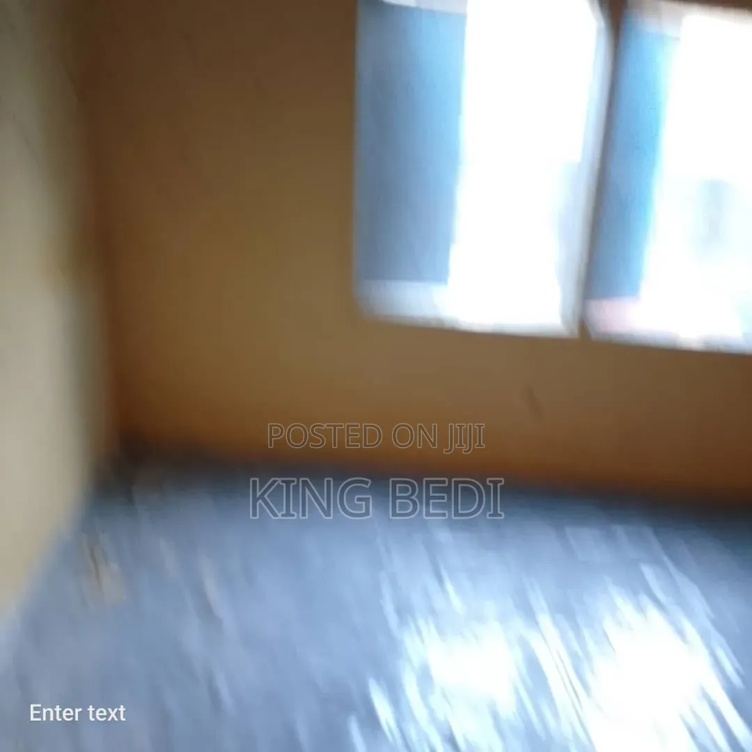 1bdrm House in Kings Properties, Madina for rent