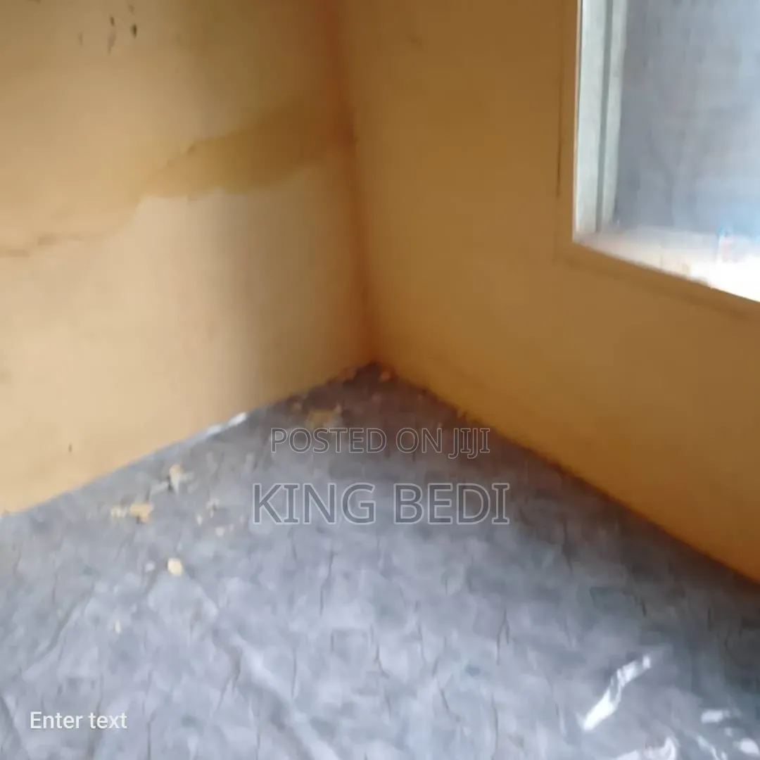 1bdrm House in Kings Properties, Madina for rent