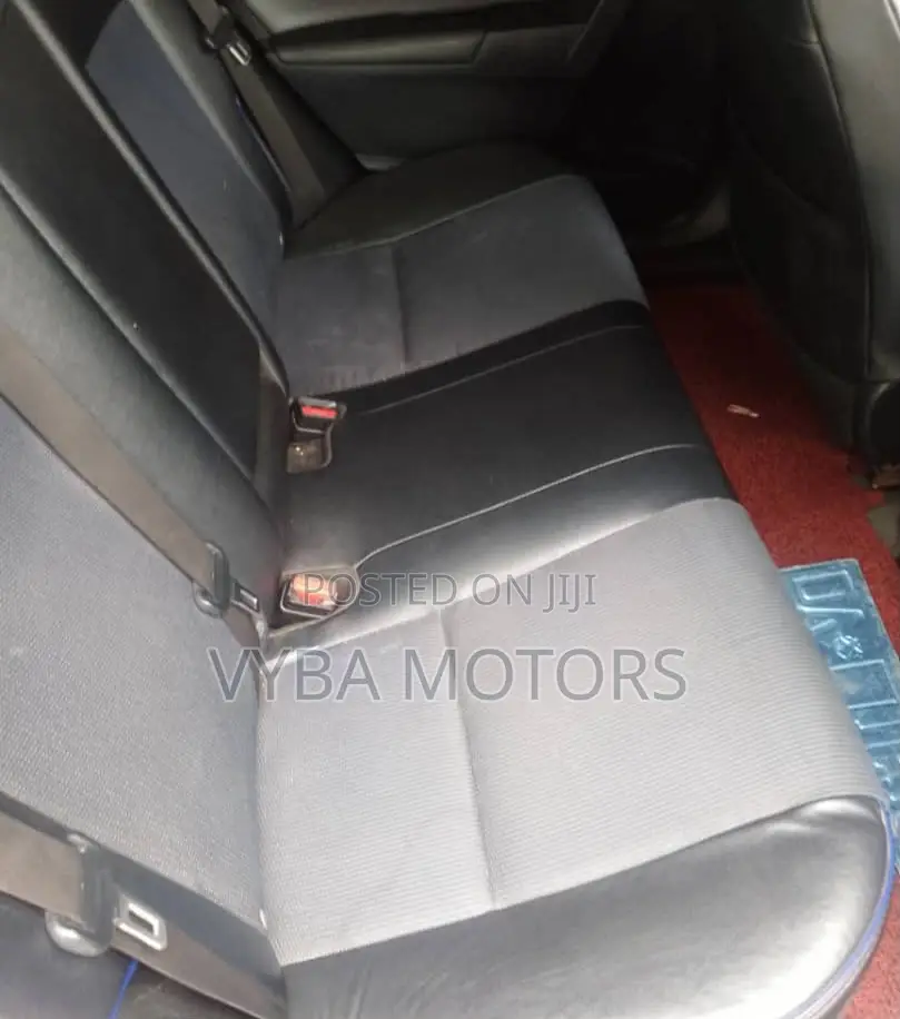 Toyota Corolla 2017 Red