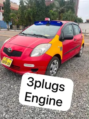 Toyota Yaris 2011 Red