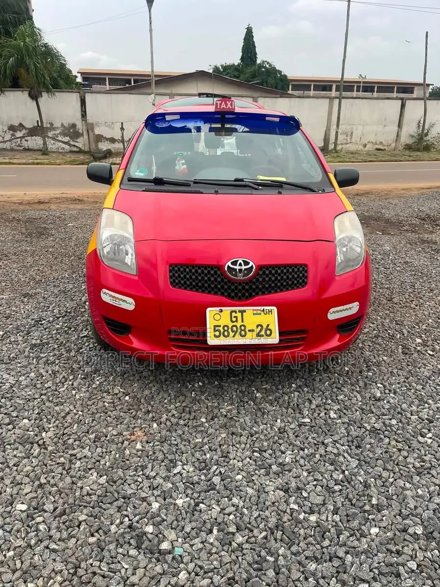 Toyota Yaris 2011 Red