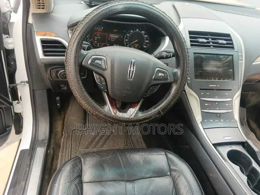 Lincoln MKX 2015 White