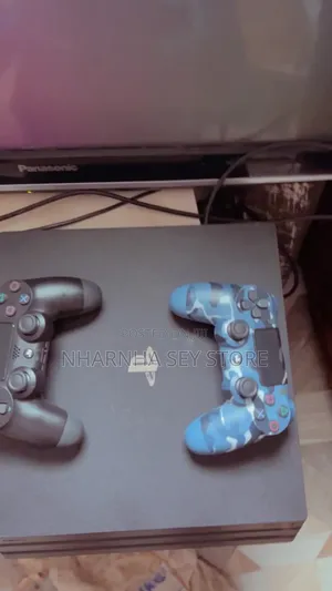 Play Station 4 Pro 1TB