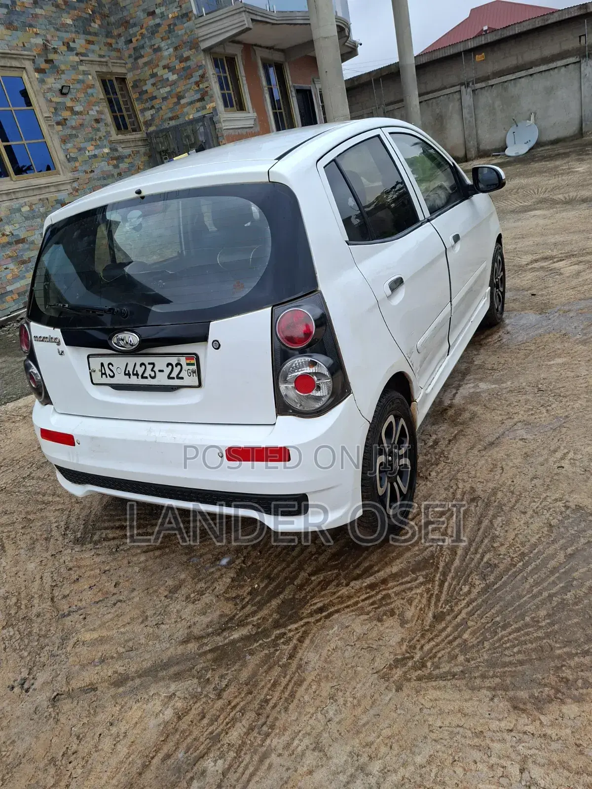 Kia Morning 2011 White