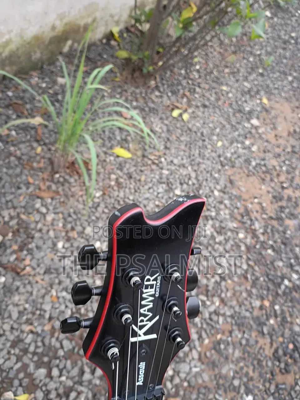 Kramer Assualt 220 Lp Guitar in Case