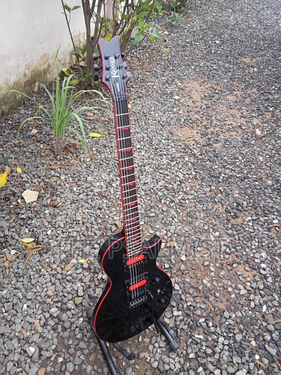 Kramer Assualt 220 Lp Guitar in Case