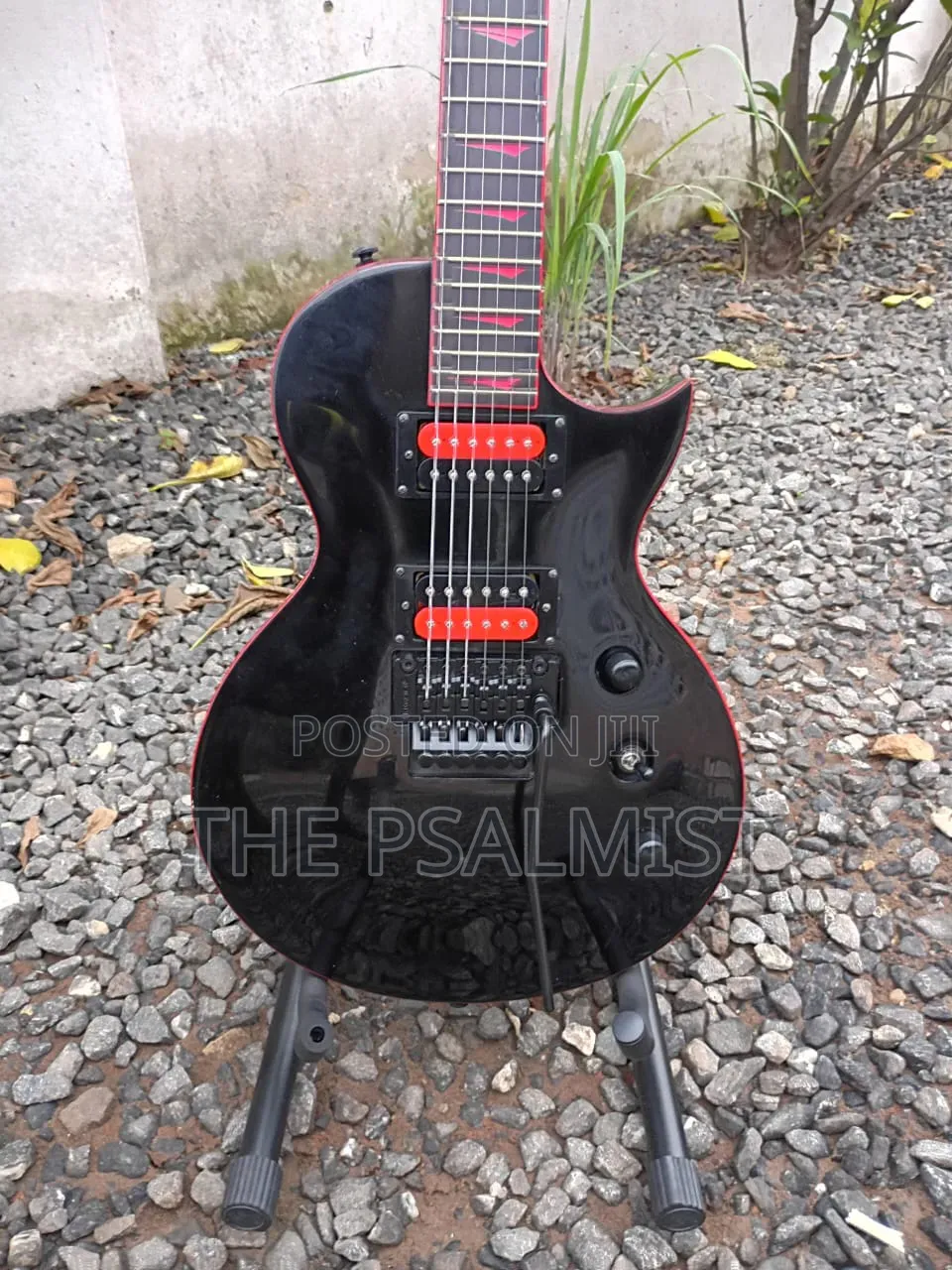 Kramer Assualt 220 Lp Guitar in Case