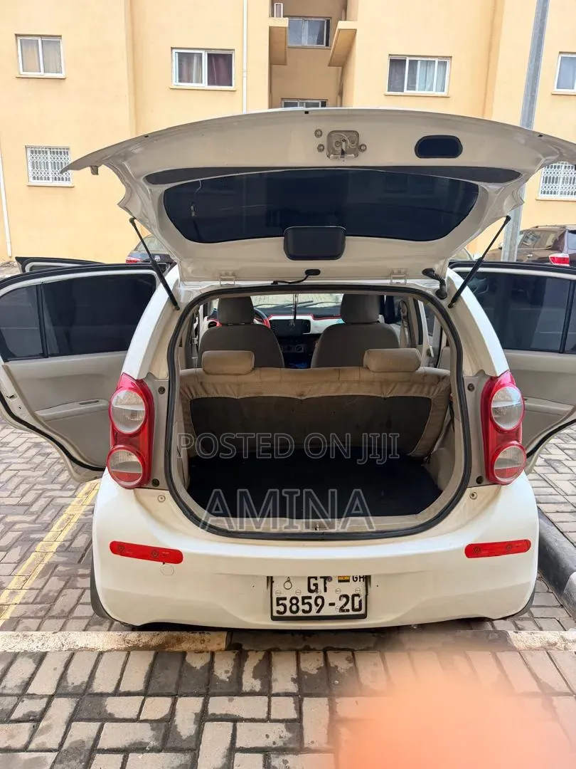 Toyota Passo 2012 White