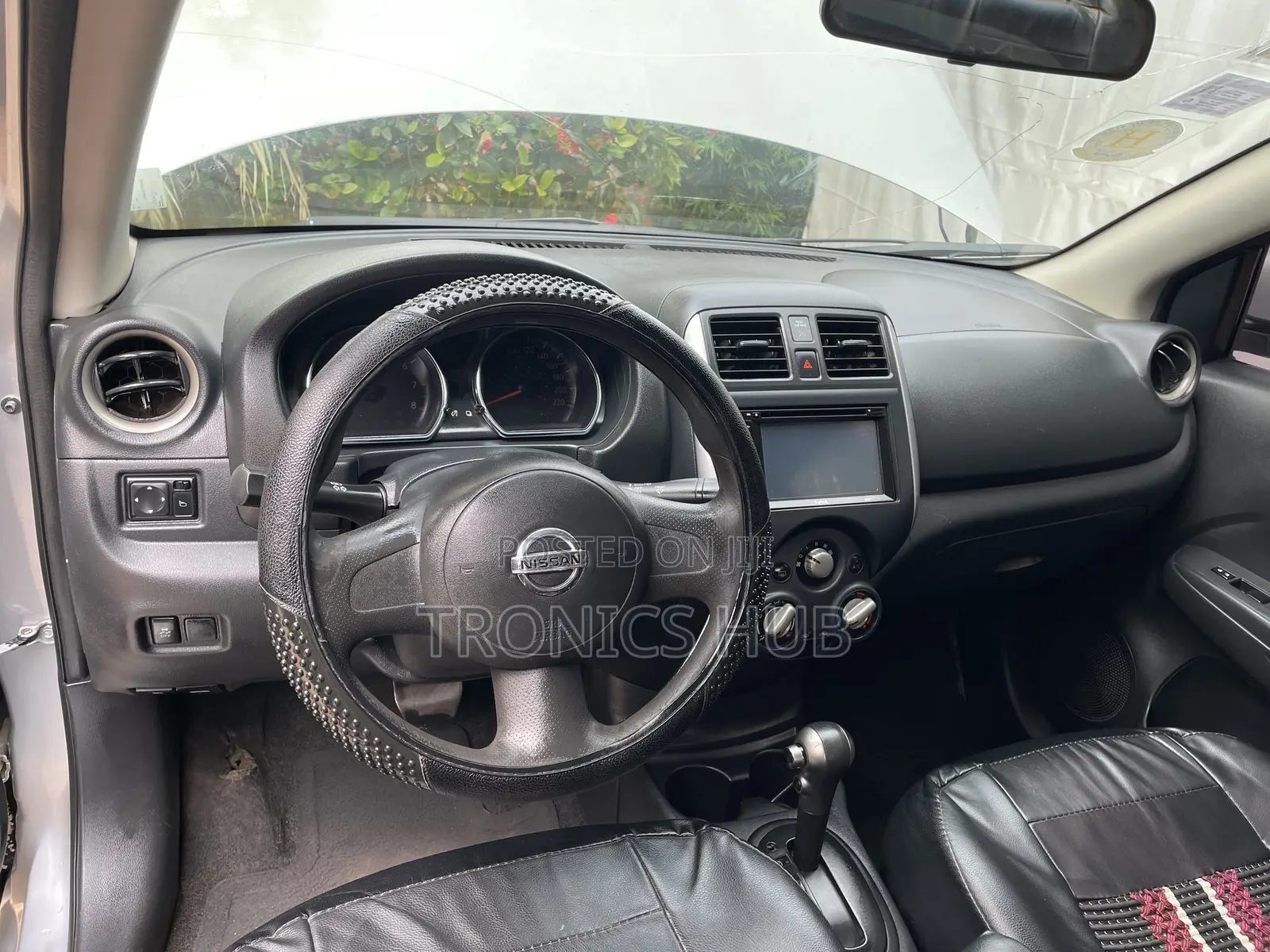 Nissan Versa 1.6 SV 2013 Silver