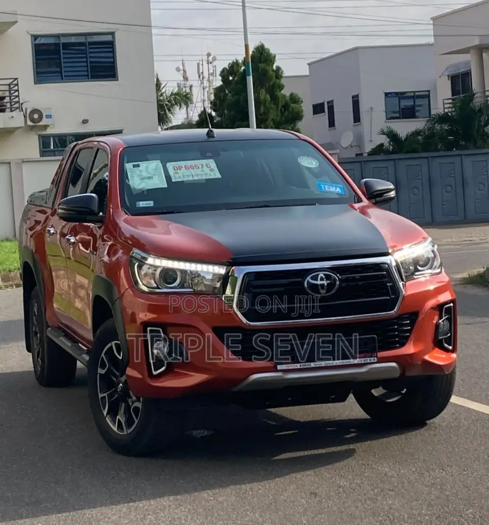 Toyota Hilux 2019 Orange