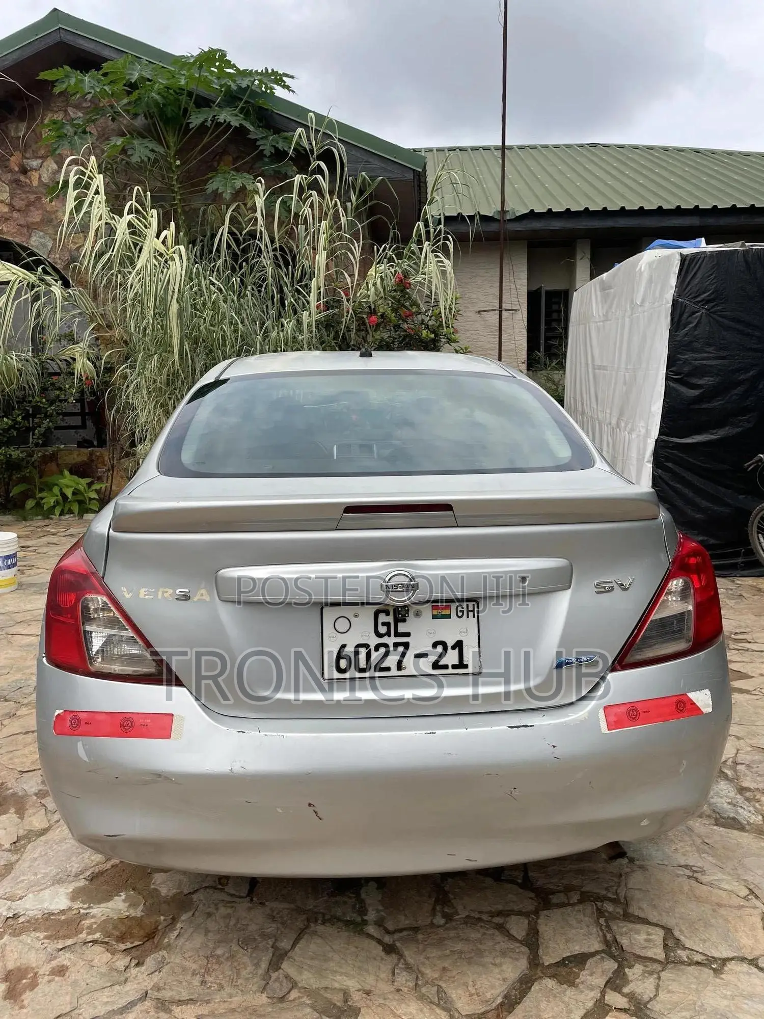 Nissan Versa 1.6 SV 2013 Silver
