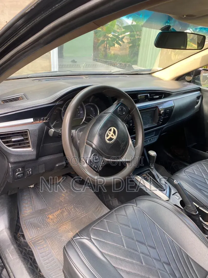 Toyota Corolla 2017 Black