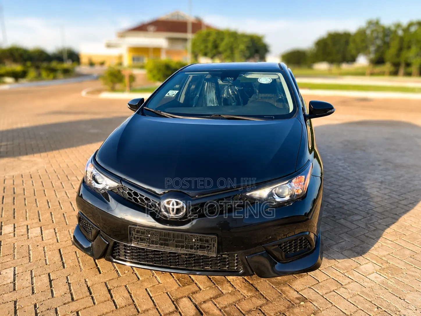 Toyota Corolla LE Eco (1.8L 4cyl 2A) 2018 Black
