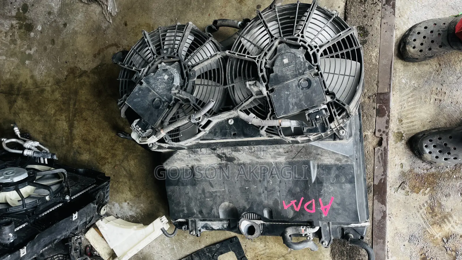 Toyota Hiace Radiator and Fan