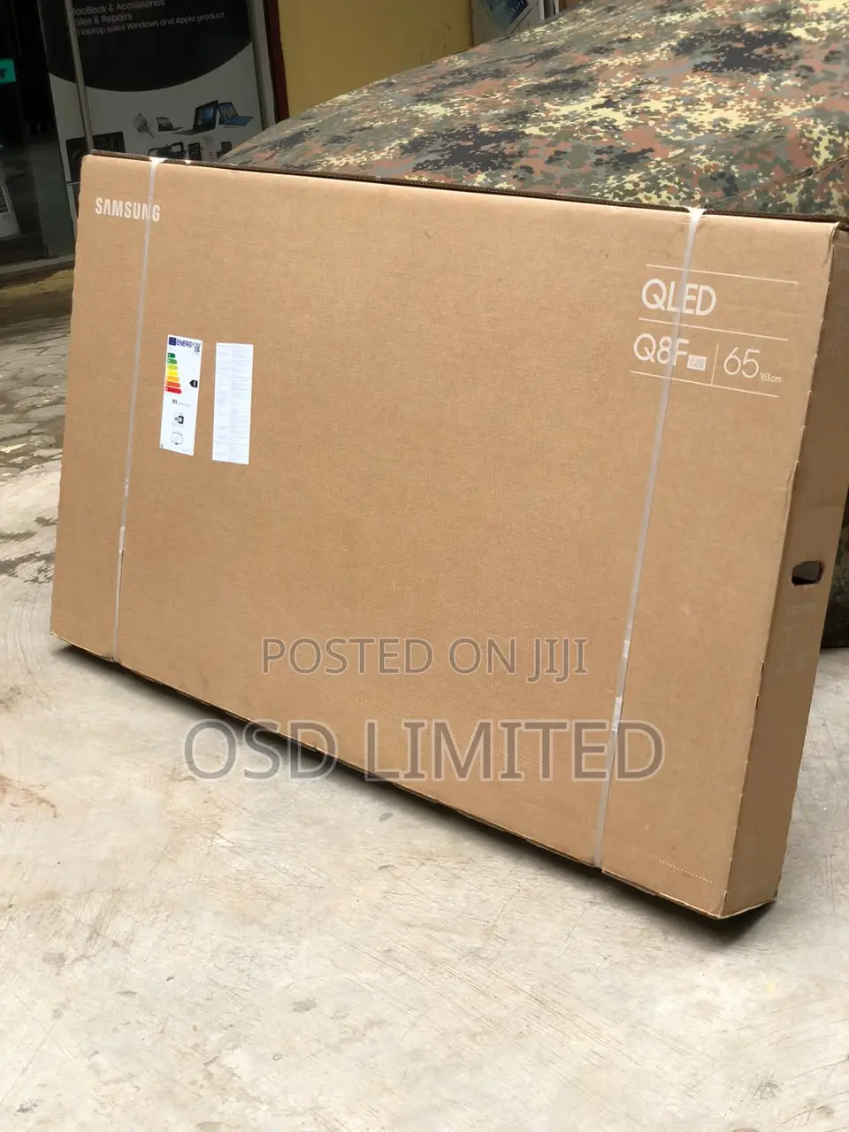 Samsung 65" Q8F QLED: True Picture Billion Colors