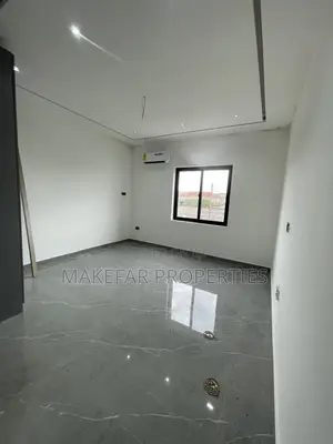 4bdrm House in Ashaley Botwe for sale
