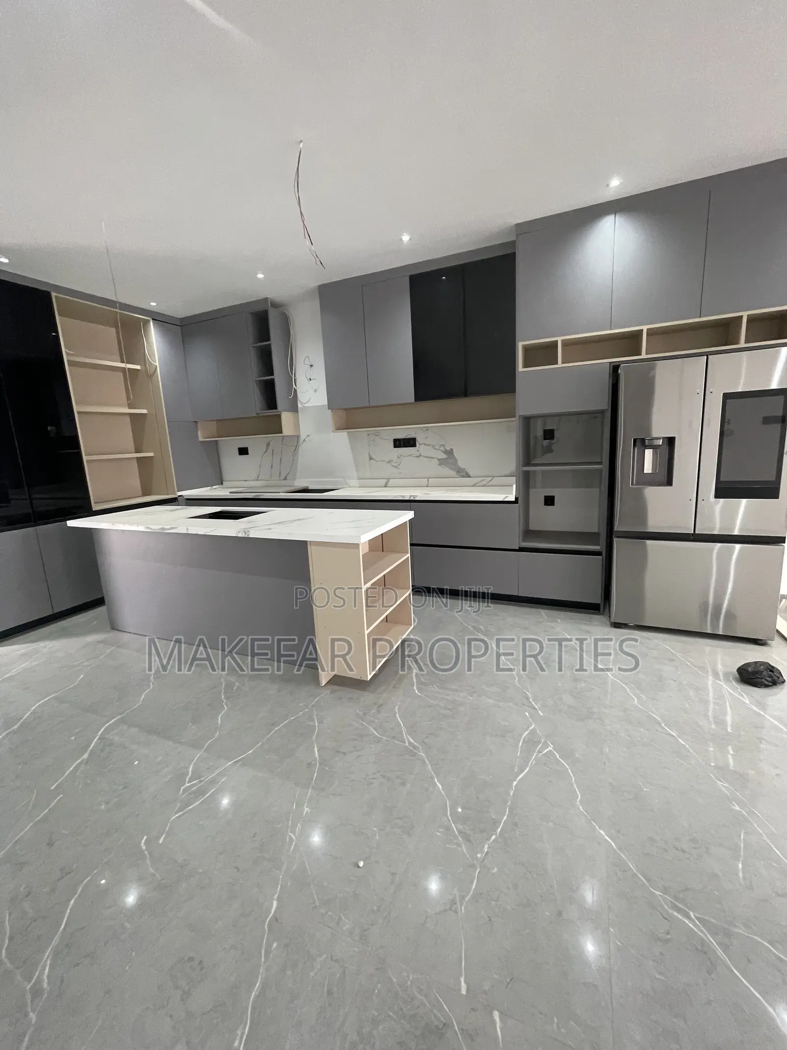 4bdrm House in Ashaley Botwe for sale