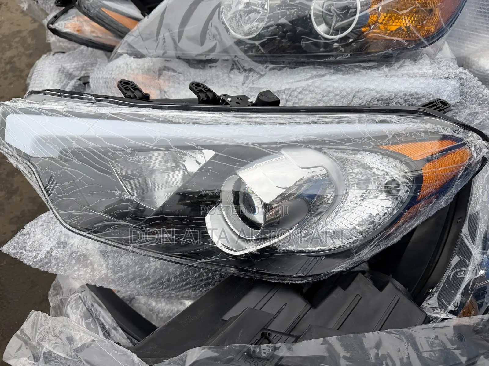 Kia Forte / Cerato 2013-2016 Headlights Available