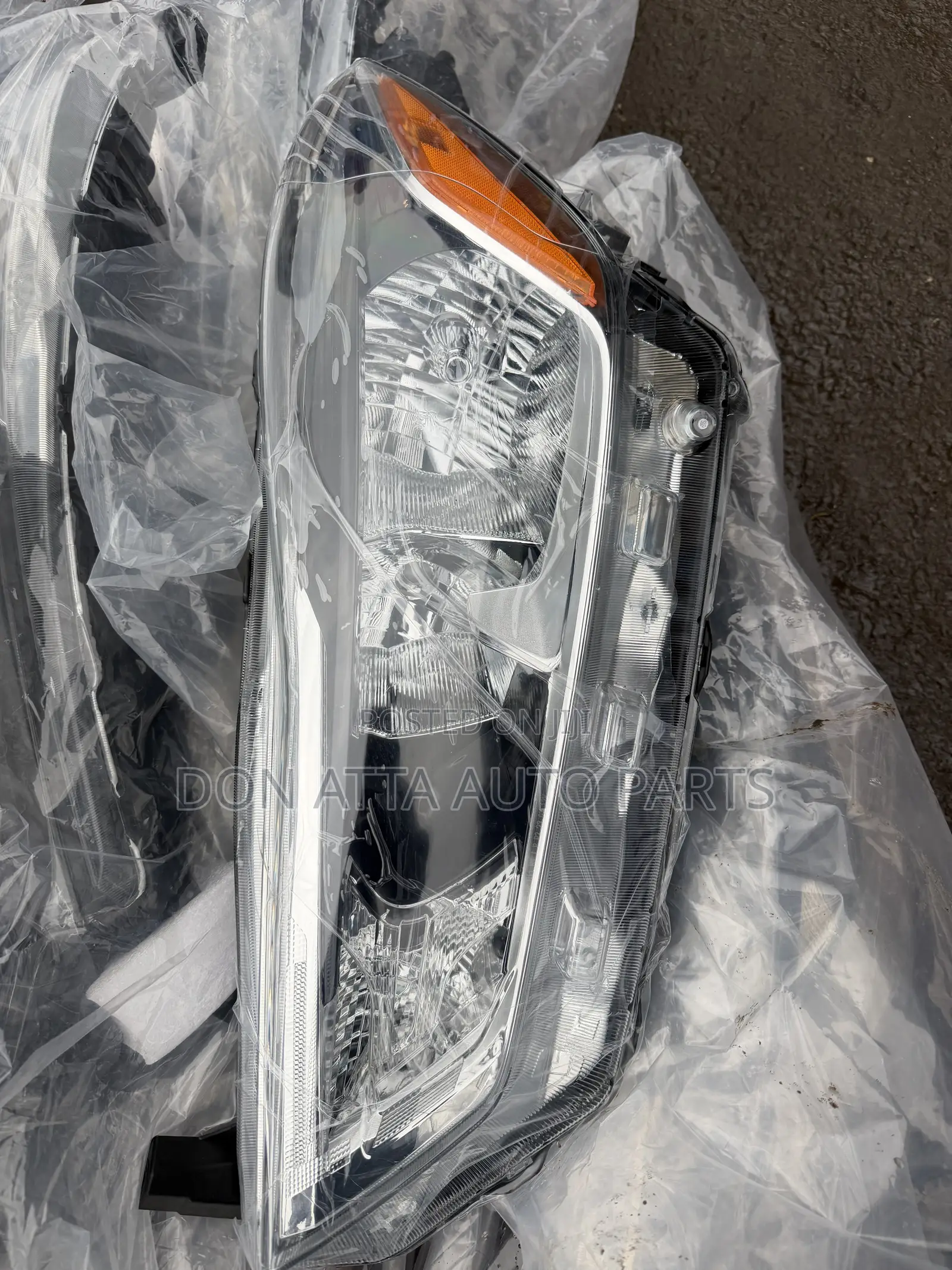 Nissan Kicks 2018-2020 Headlights Available