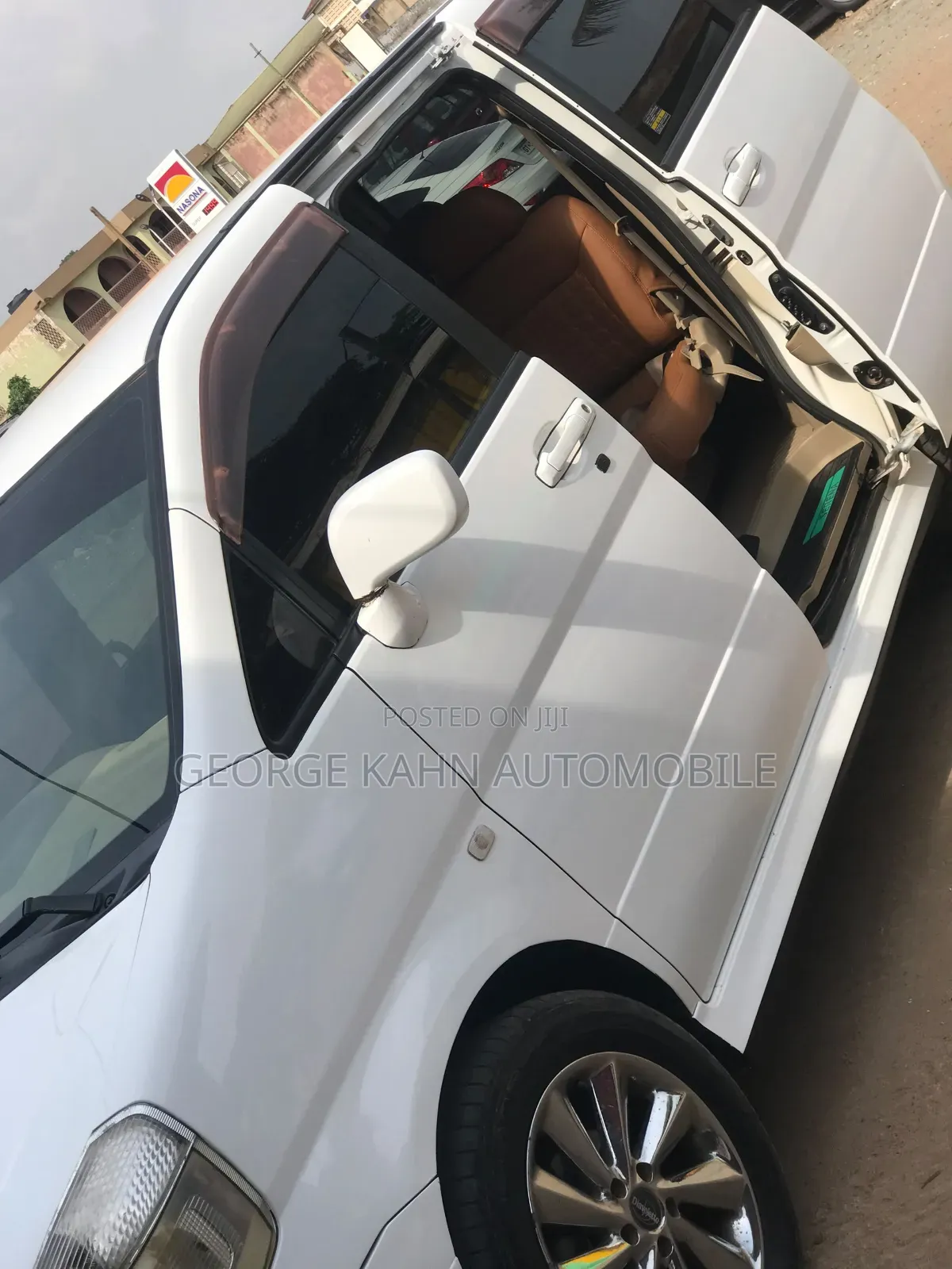 Nissan Serena 2004 White