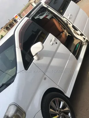 Nissan Serena 2004 White