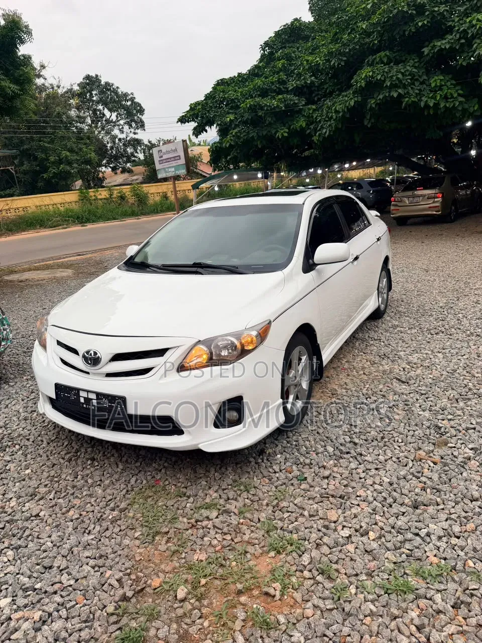 Toyota Corolla 2013 White
