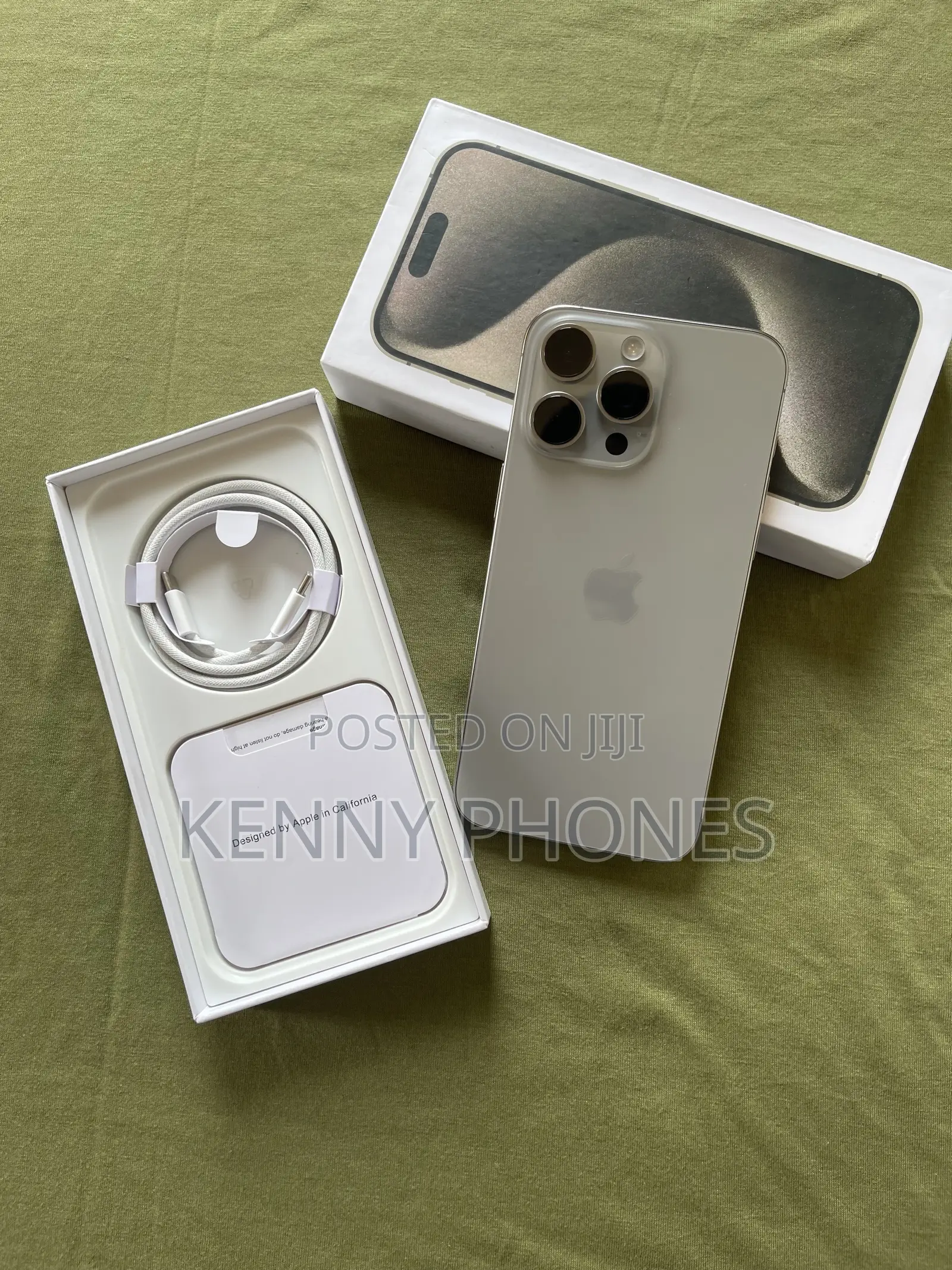 Apple iPhone 15 Pro Max 256 GB Silver