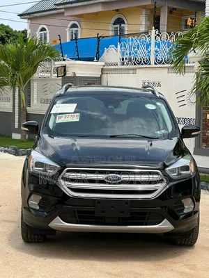 Ford Escape Titanium FWD 2018 Black