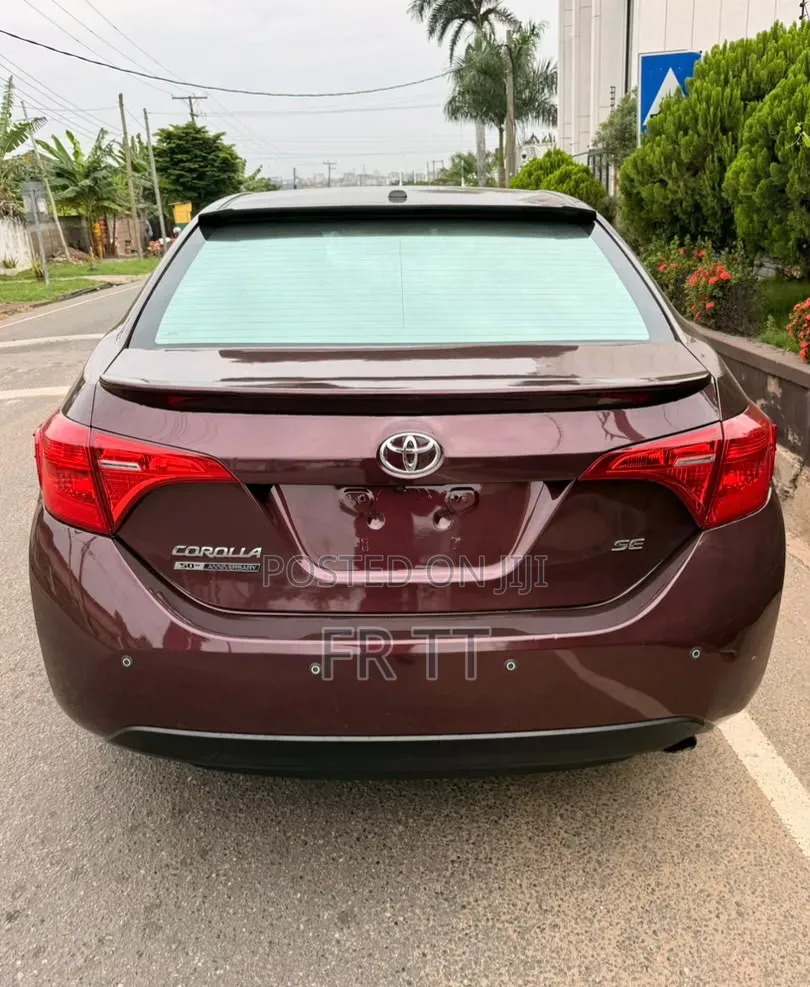 Toyota Corolla 2017 Red