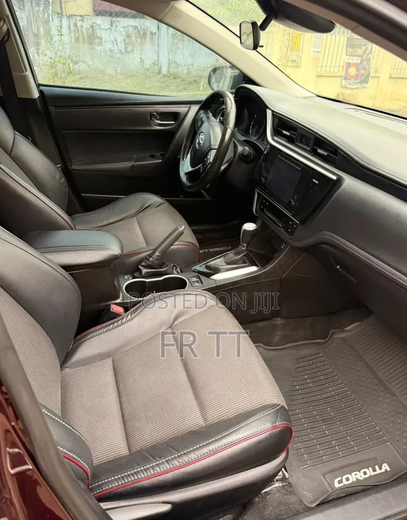 Toyota Corolla 2017 Red
