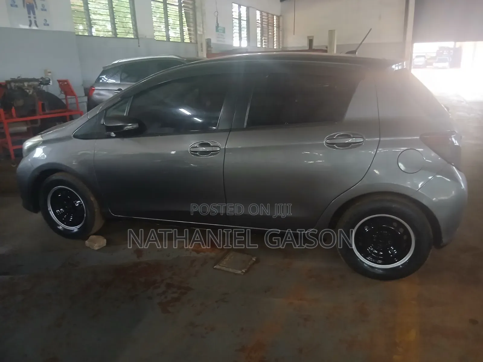 Toyota Vitz 2012 Gray