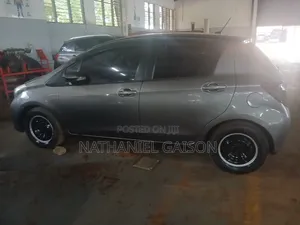 Toyota Vitz 2012 Gray