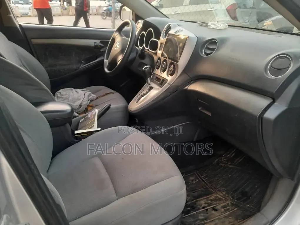 Toyota Matrix 2010 Silver