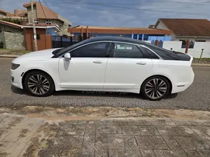 Lincoln MKZ 2015 White