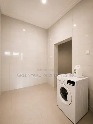 3bdrm House in A&C Mall, East Legon for rent