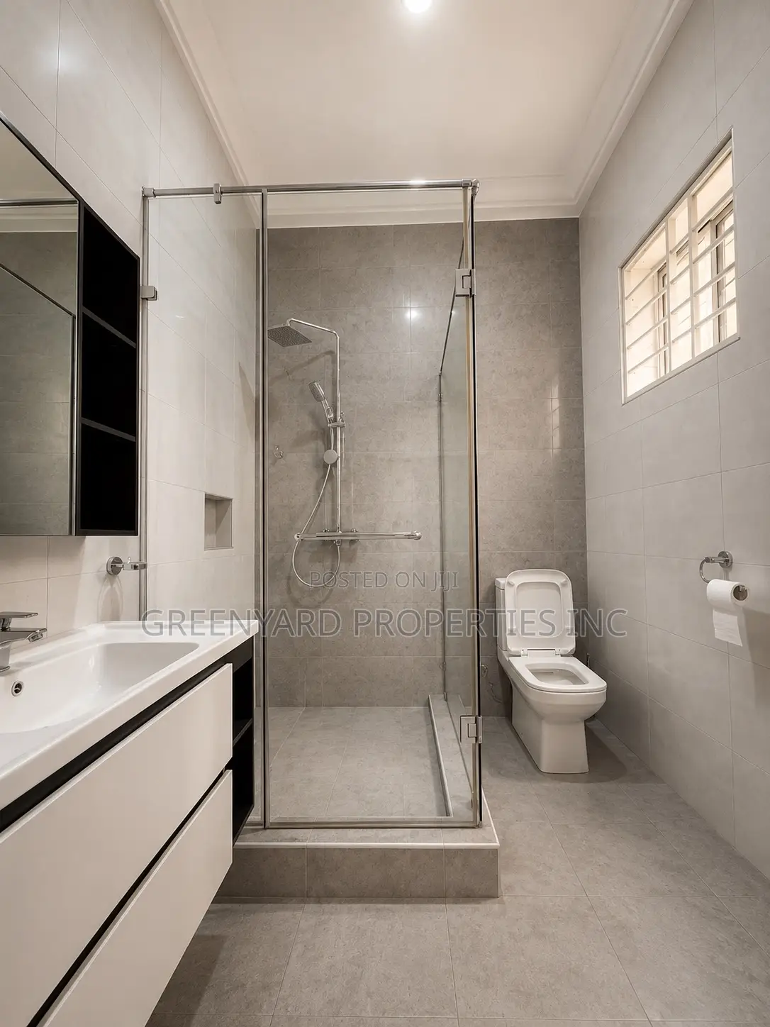 3bdrm House in A&C Mall, East Legon for rent
