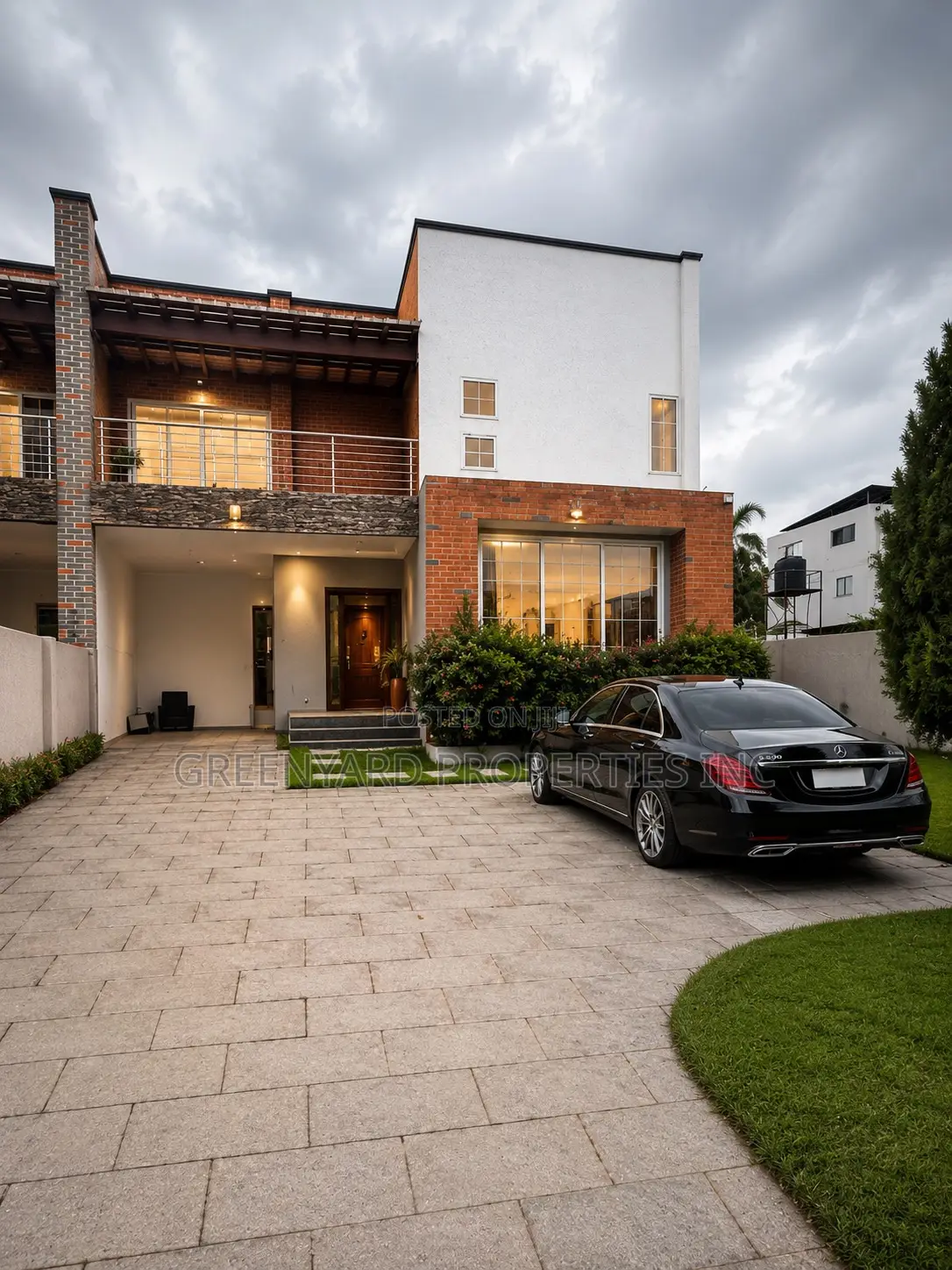 3bdrm House in A&C Mall, East Legon for rent