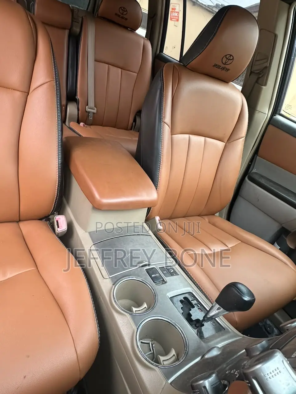 Toyota Highlander SE 2012 Gray
