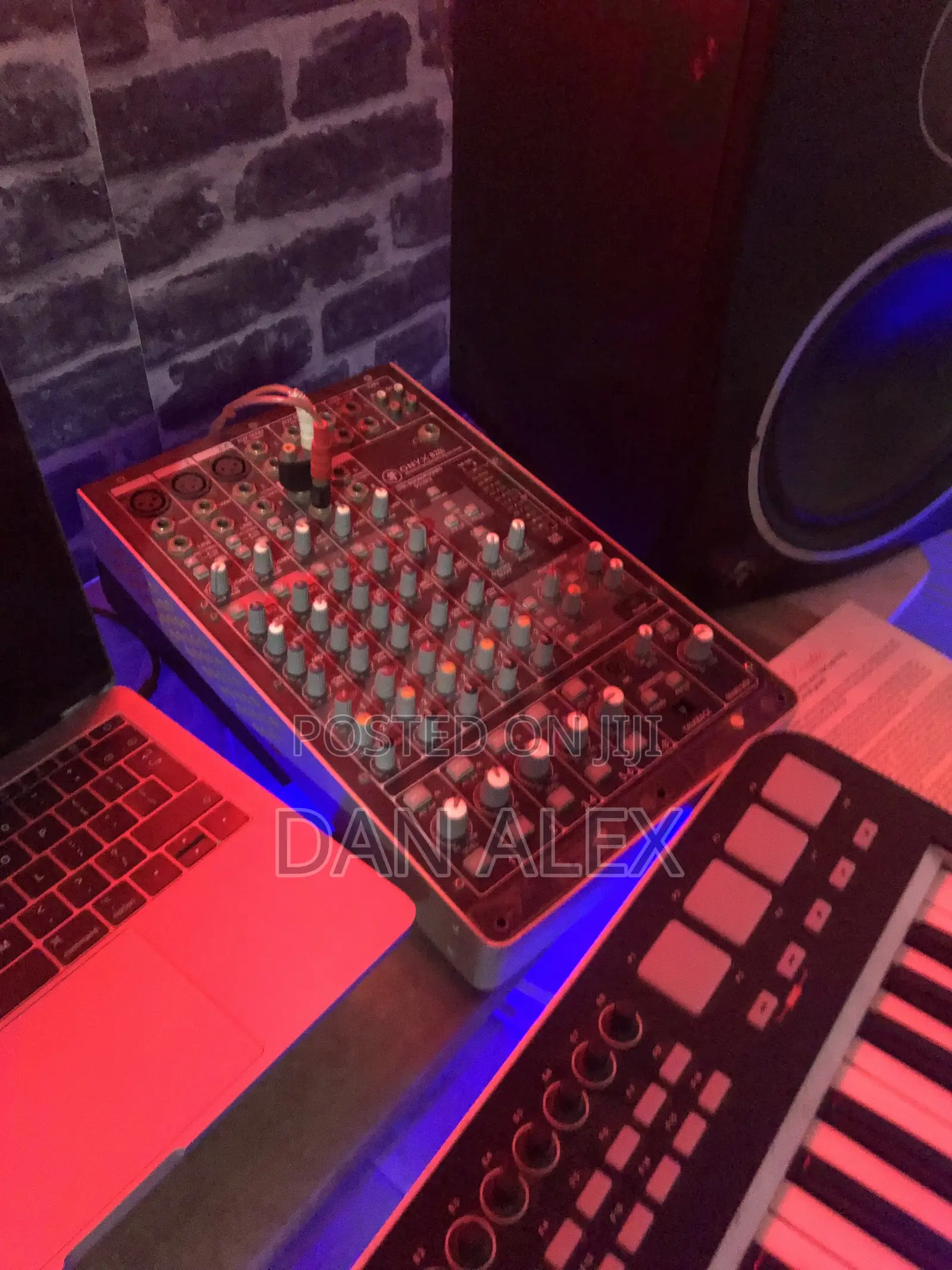 Mackie Onyx Mixer and Soundcard