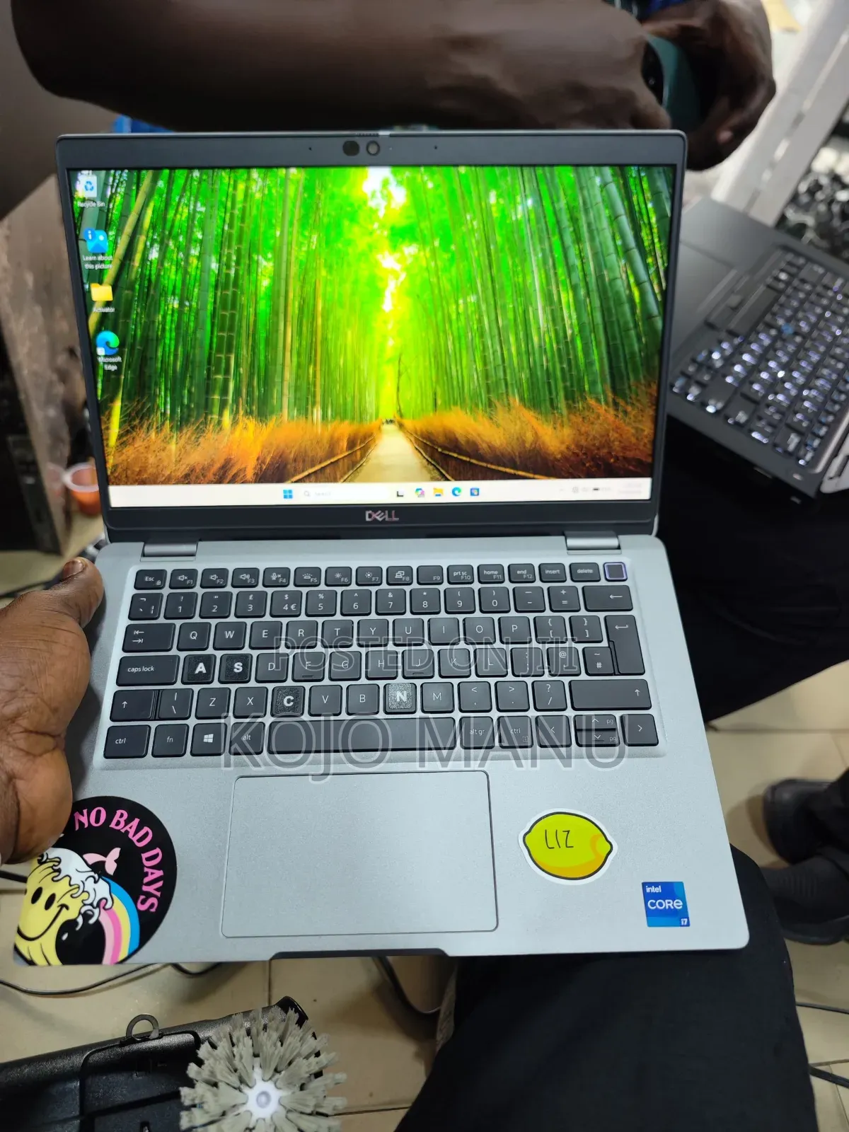 Laptop Dell Latitude 5320 16GB Intel Core i7 SSD 256GB